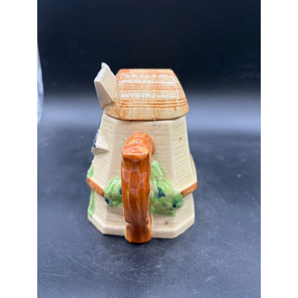 Unbranded vintage ceramic